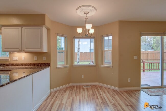 Building Photo - Exquisite Powder Ridge Home!