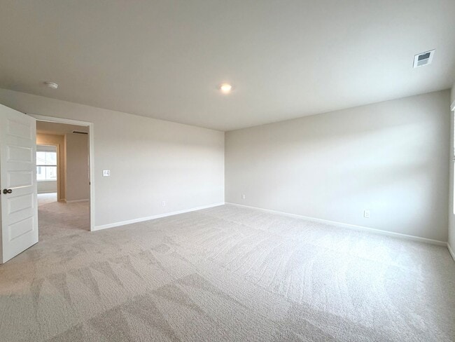 Building Photo - 900 Moray Ln