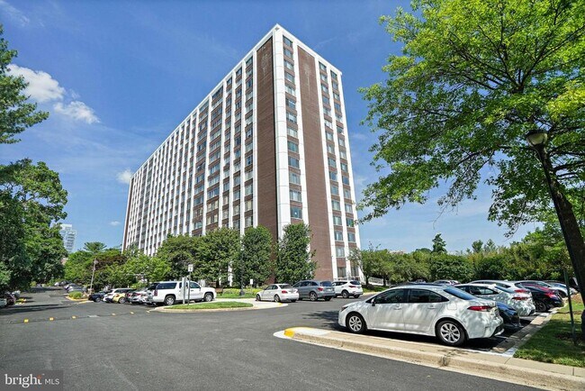Building Photo - 11801 Rockville Pike