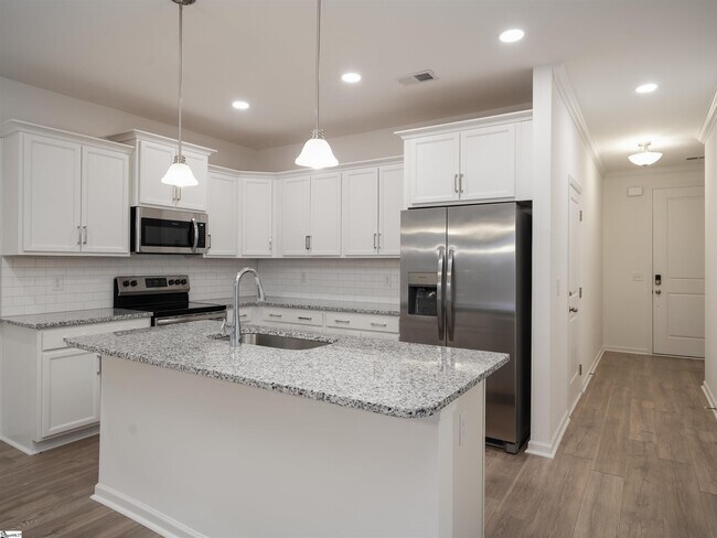 Building Photo - 242 Bryland Wy