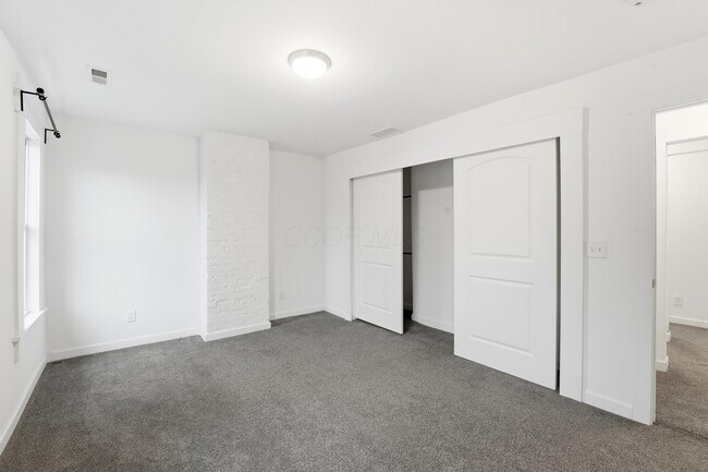 Building Photo - 905 McAllister Ave