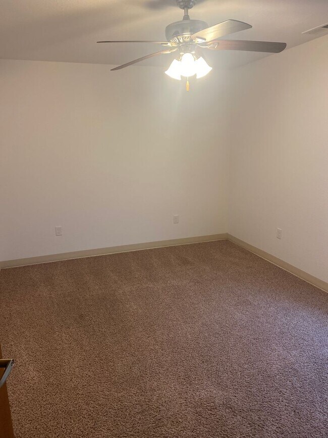 Building Photo - 1308 Trojan Rd