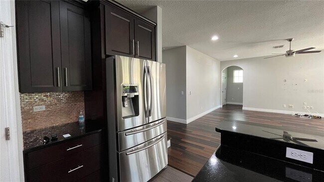 Building Photo - 6031 Roseate Spoonbill Dr