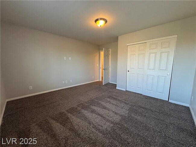 Building Photo - 2690 Topaz Blue St