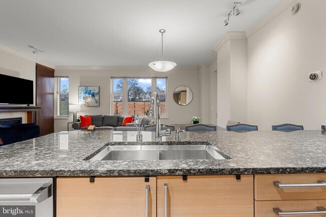 Building Photo - 801 Key Hwy