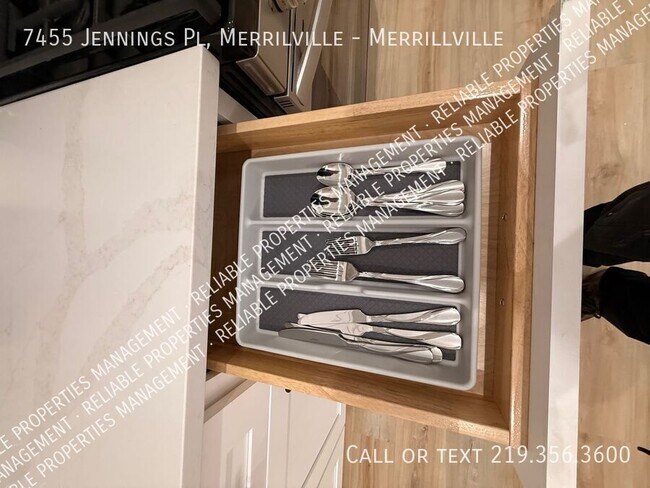 Building Photo - 7455 Jennings Pl