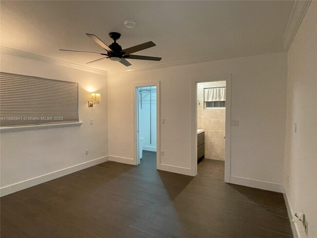 Building Photo - 5740 SW 45th Terrace