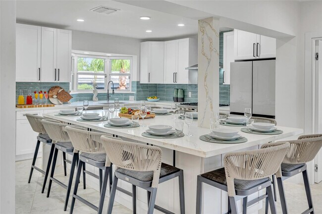 Building Photo - 1700 Marietta Dr