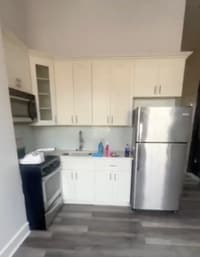 Building Photo - 142 Norwood Ave