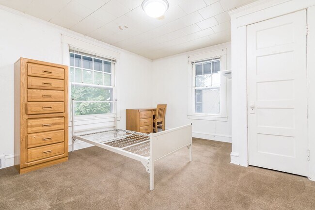 Building Photo - Available for Reservation MAY 2026