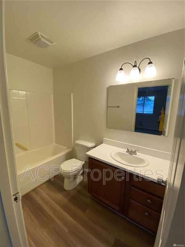 Building Photo - 5889 Cedar St