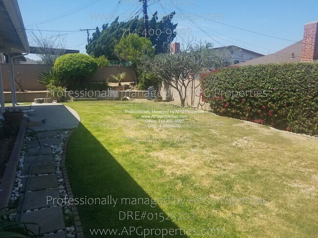 Building Photo - 1041 Brightwood St