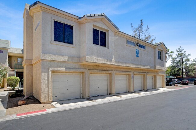 Building Photo - 5155 W Tropicana Ave