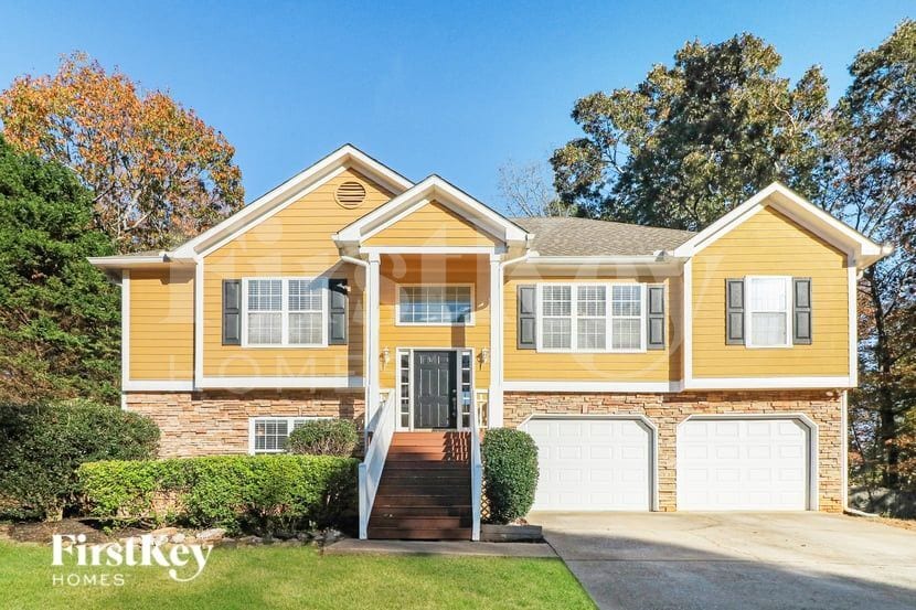 Primary Photo - 5940 Seven Oaks Dr