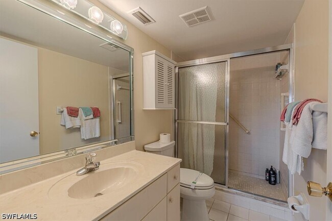 Building Photo - 4912 Tamiami Trl E