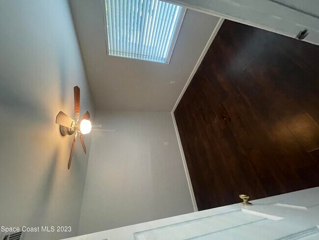 Building Photo - 146 Richardson St SE