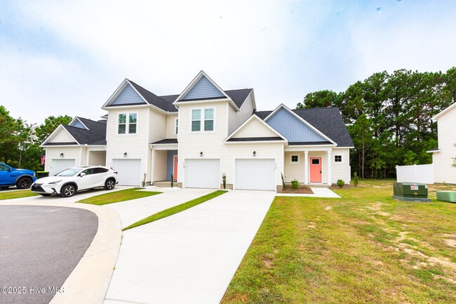 Building Photo - 190 Coastline Cir