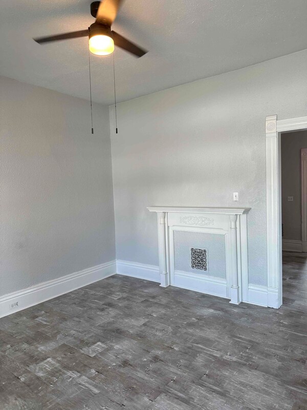 Building Photo - 307 Loucks Ave