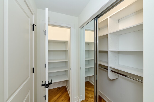 Building Photo - 5200 N Winthrop Ave