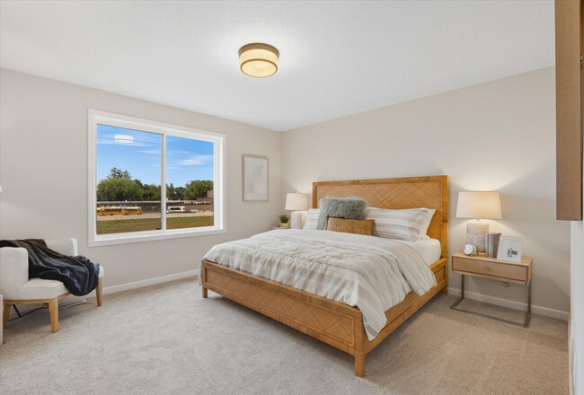 Building Photo - 3472 Knightsbridge Trl N