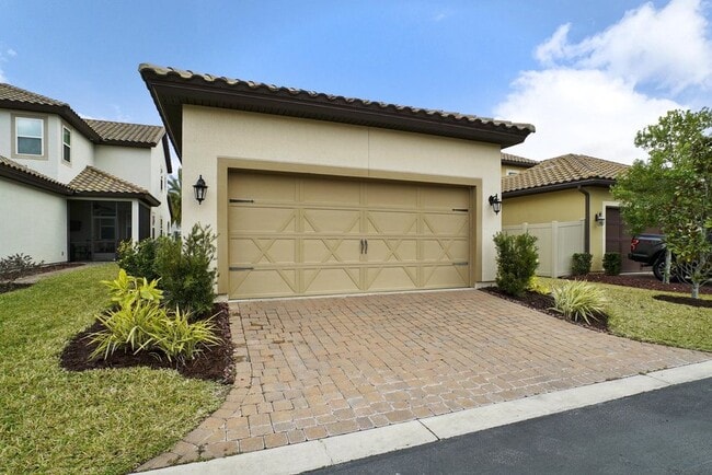 Building Photo - 45 Rinaldo Way