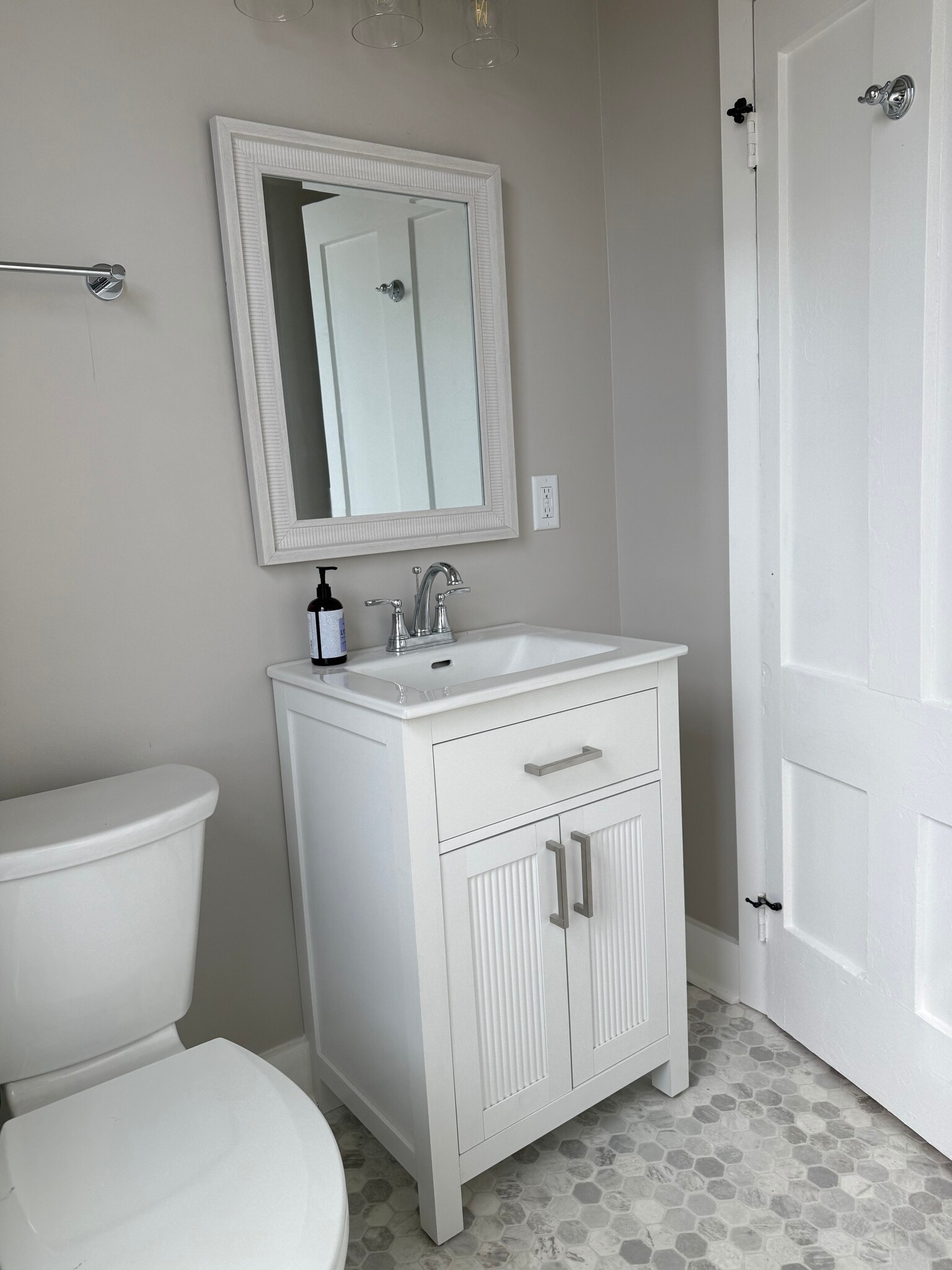 Building Photo - 264 Fond du Lac Ave