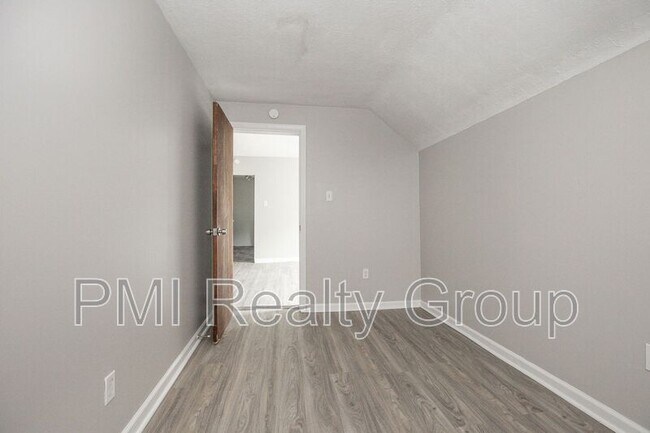 Building Photo - 3295 W 46th St