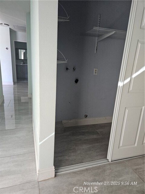 Building Photo - 14825 Cloverfield Rd