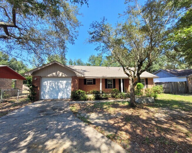 Building Photo - 6506 Colonial Dr