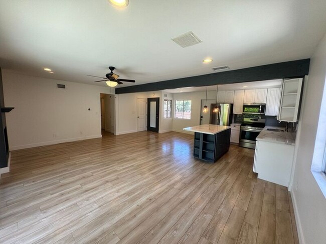 Building Photo - 12503 Buckskin Trail