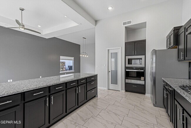 Building Photo - 13349 Cinderford Ave