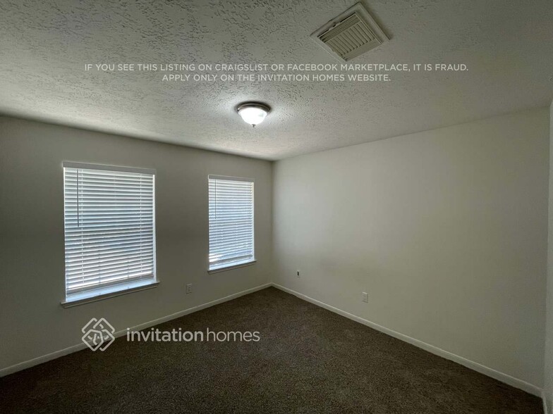Building Photo - 6006 Sandy Hollow Dr