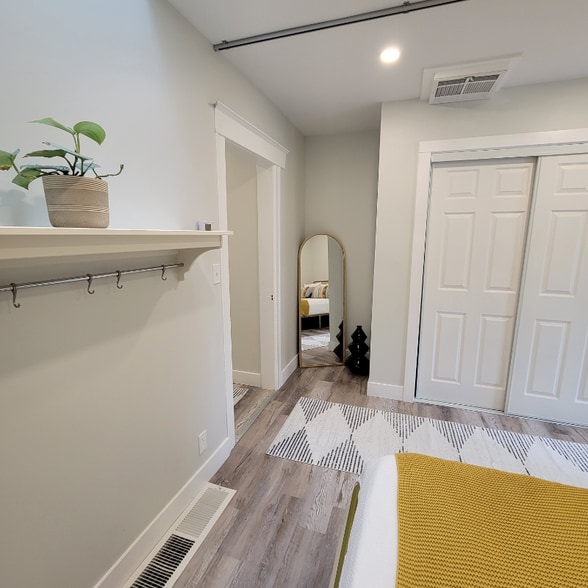 Building Photo - 112 W Bayaud Ave