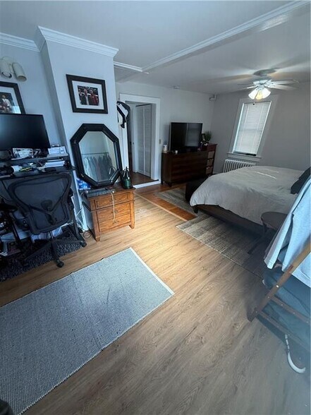 Building Photo - 9 Narragansett Ave