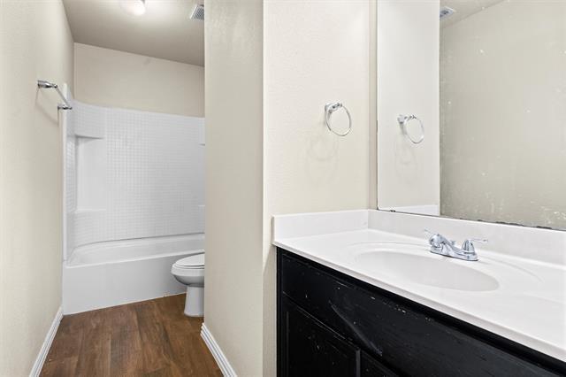 Building Photo - 1412 Glen Garden Dr