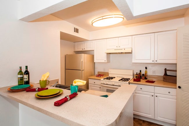 Building Photo - Cricket Club Apartments
