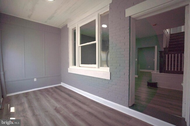 Building Photo - 4836 N Franklin St