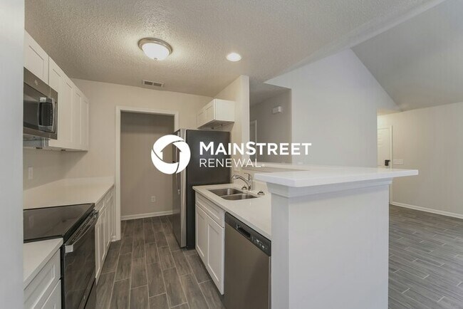 Building Photo - 3 Bedroom Pet-Friendly Home in Mooresville, NC with Main Street Renewal