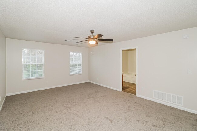 Building Photo - 10071 Branley Oak Dr