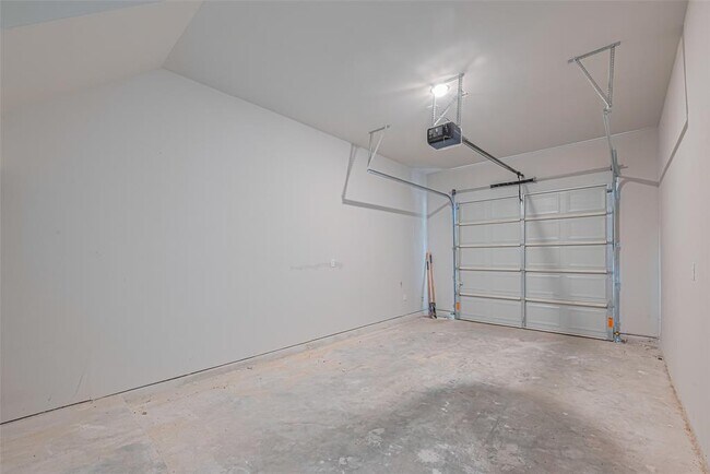 Building Photo - 7207 Force St