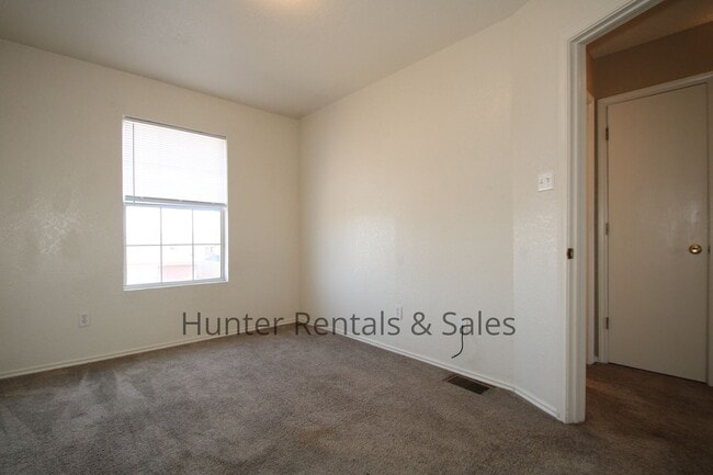 Building Photo - Lonesome Dove Two-Bedroom