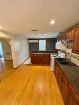 Building Photo - 1060 3rd St NW