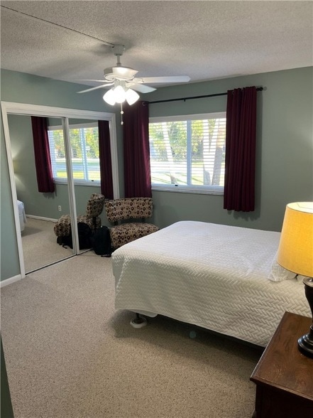 Building Photo - 600 Royal Palm Pl