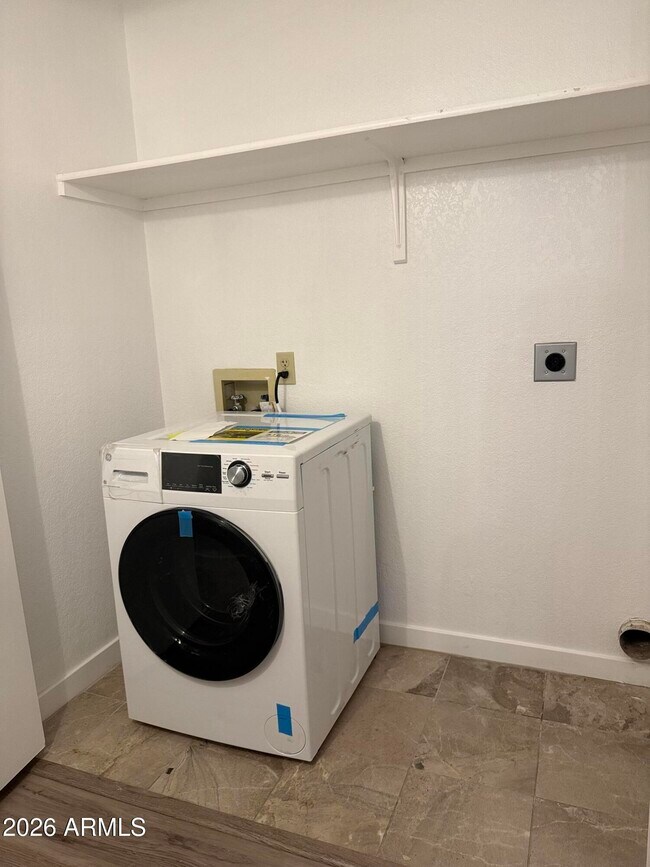 Building Photo - 3510 E Hampton Ave