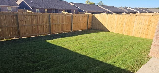 Building Photo - 531 NW 69th Ave