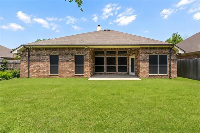 Building Photo - 2230 Park Hurst Dr