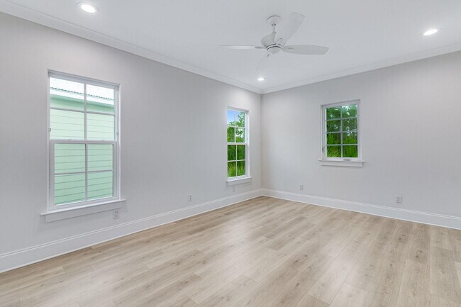 Building Photo - 105 Sugar Sands Dr