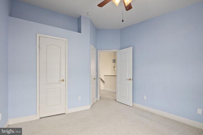 Building Photo - 3912 Maximilian Ct