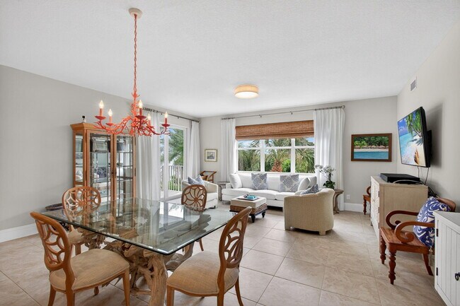 Building Photo - 834 Bay Colony Dr S