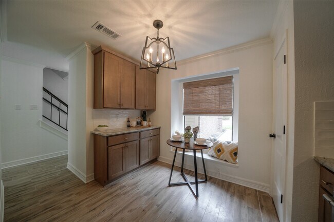 Building Photo - 2807 Elm Grove Ct